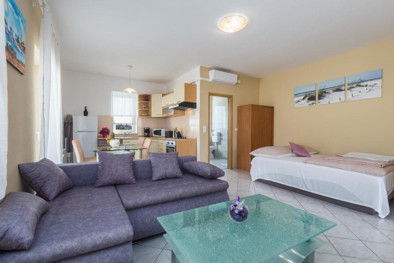 App Ruzica Finida Apartment Умаг Екстериор снимка