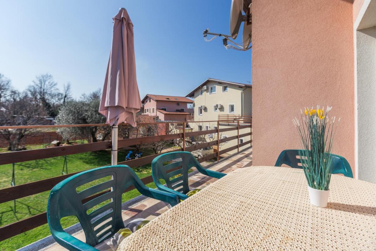 App Ruzica Finida Apartment Умаг Екстериор снимка